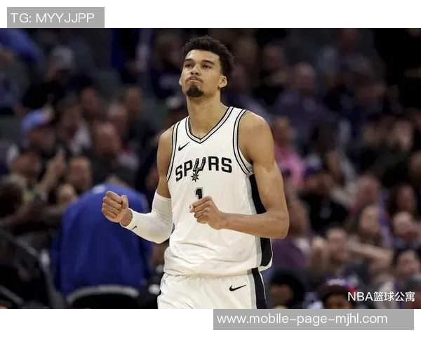 文班称赞科内特为联盟稀有盖帽手与他并肩作战令人振奋