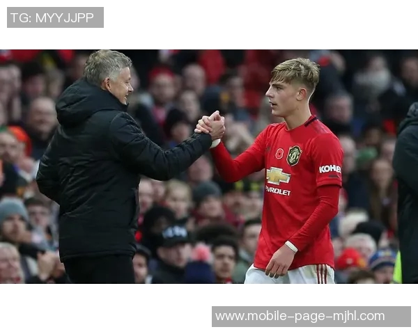 泰勒回忆欧联决赛遭围堵经历称并无重大误判影响比赛结果