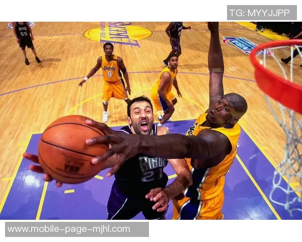 鲍威尔希望融合科比心态与韦德技术打造独特篮球风格 鲍威尔希望融合科比心态与韦德技术打造独特篮球风格